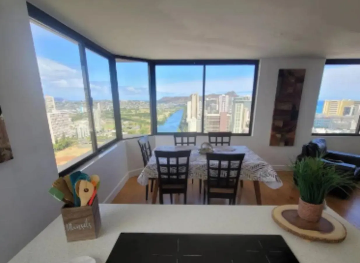 Apartment With Beautiful View In Hawaii Honolulu